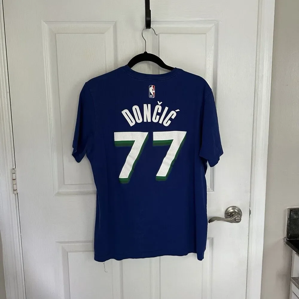 Nike NBA Dallas Mavericks Luka Doncic 22/23 City Edition Blue M Jersey T-Shirt